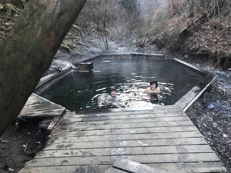 Hlgu Isgwit Hot Springs — photo 2