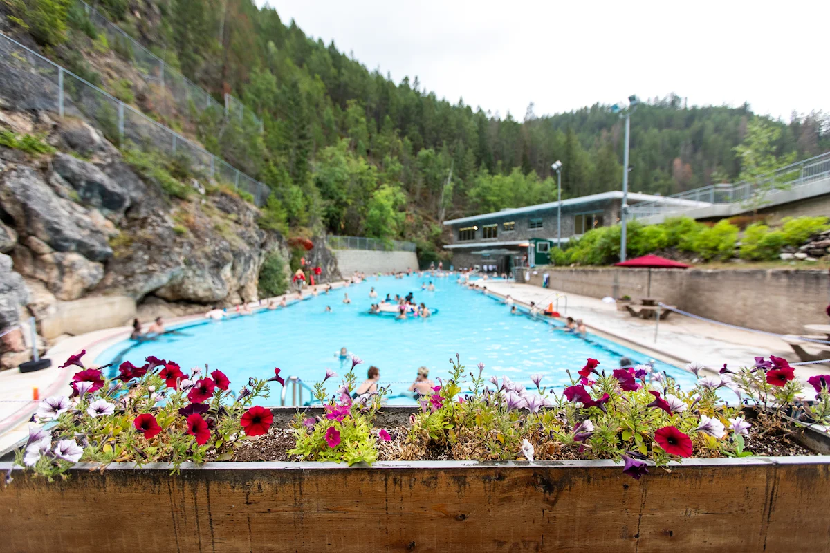 Radium Hot Springs